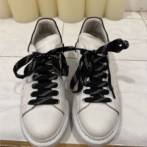 Alexander McQueen Women's Sneakers in White and Black